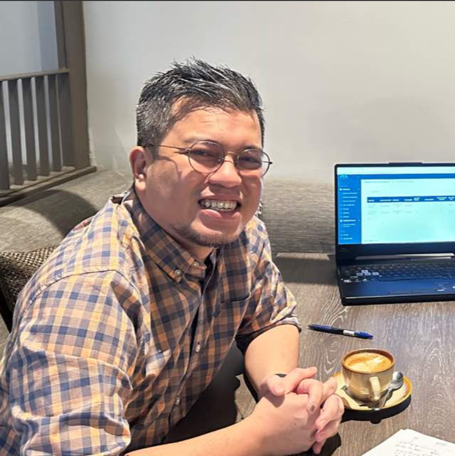 Azli - CEO
